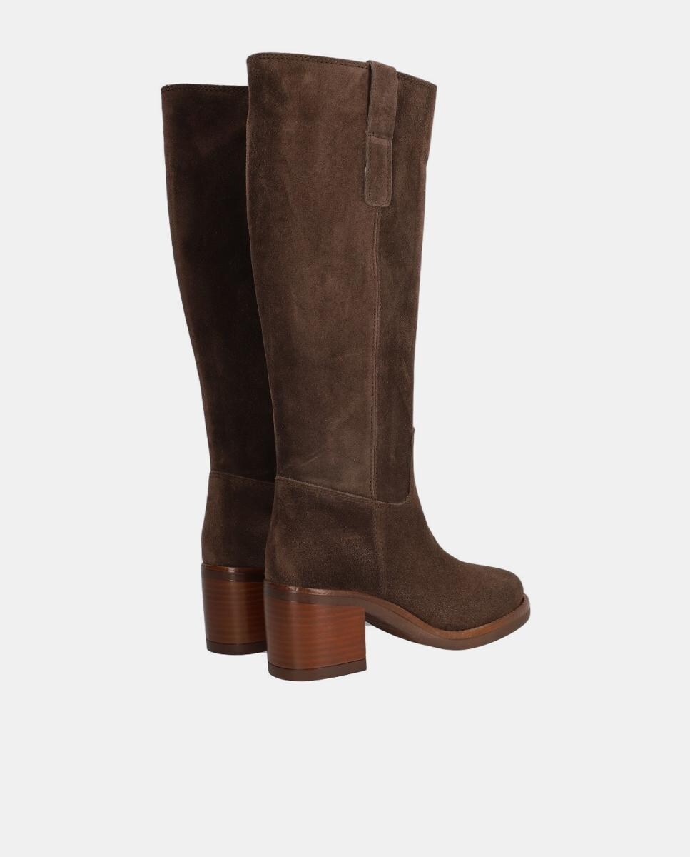 Botas em Pele Baby Silk com Sola de Borracha TPR e sem Fecho Castanho-3