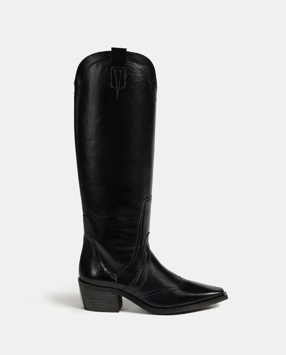 Imagem 0 de Botas Tipo Cowboy em Pele