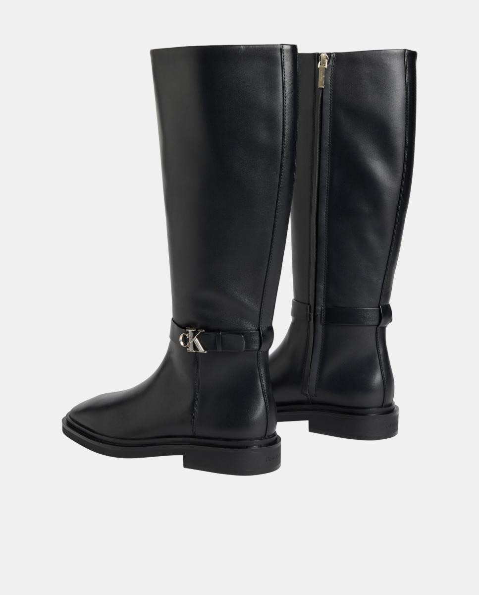 Botas Rasas em Pele Preto-3