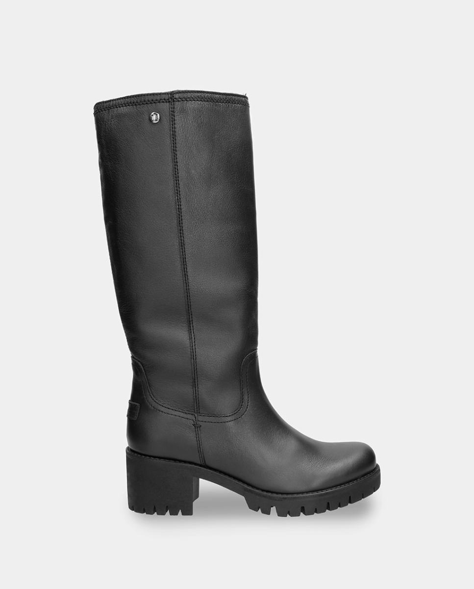 Imagem 0 de Botas em Pele e com Forro de Pelo Sintético