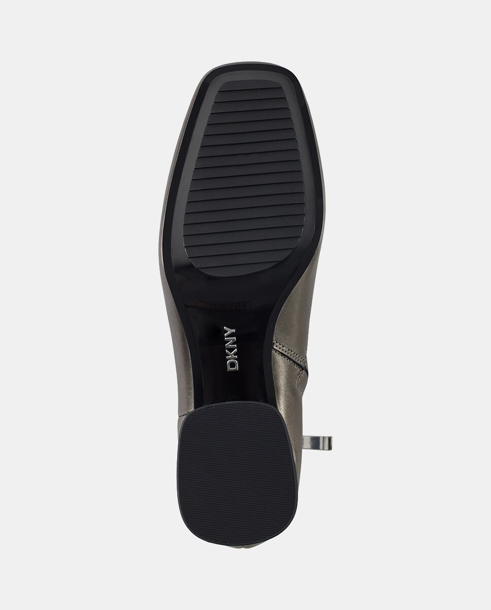 Botins com Salto de Bloco e Biqueira Redonda Prata-4