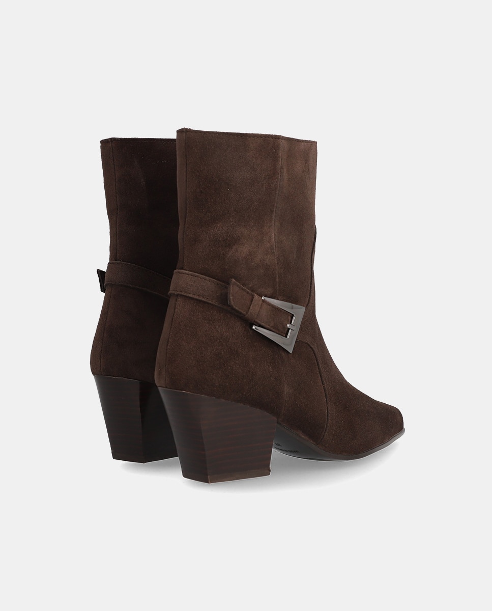 Botins em Pele Baby Silk com Sola de Borracha TPR e Fecho de Correr Castanho-3