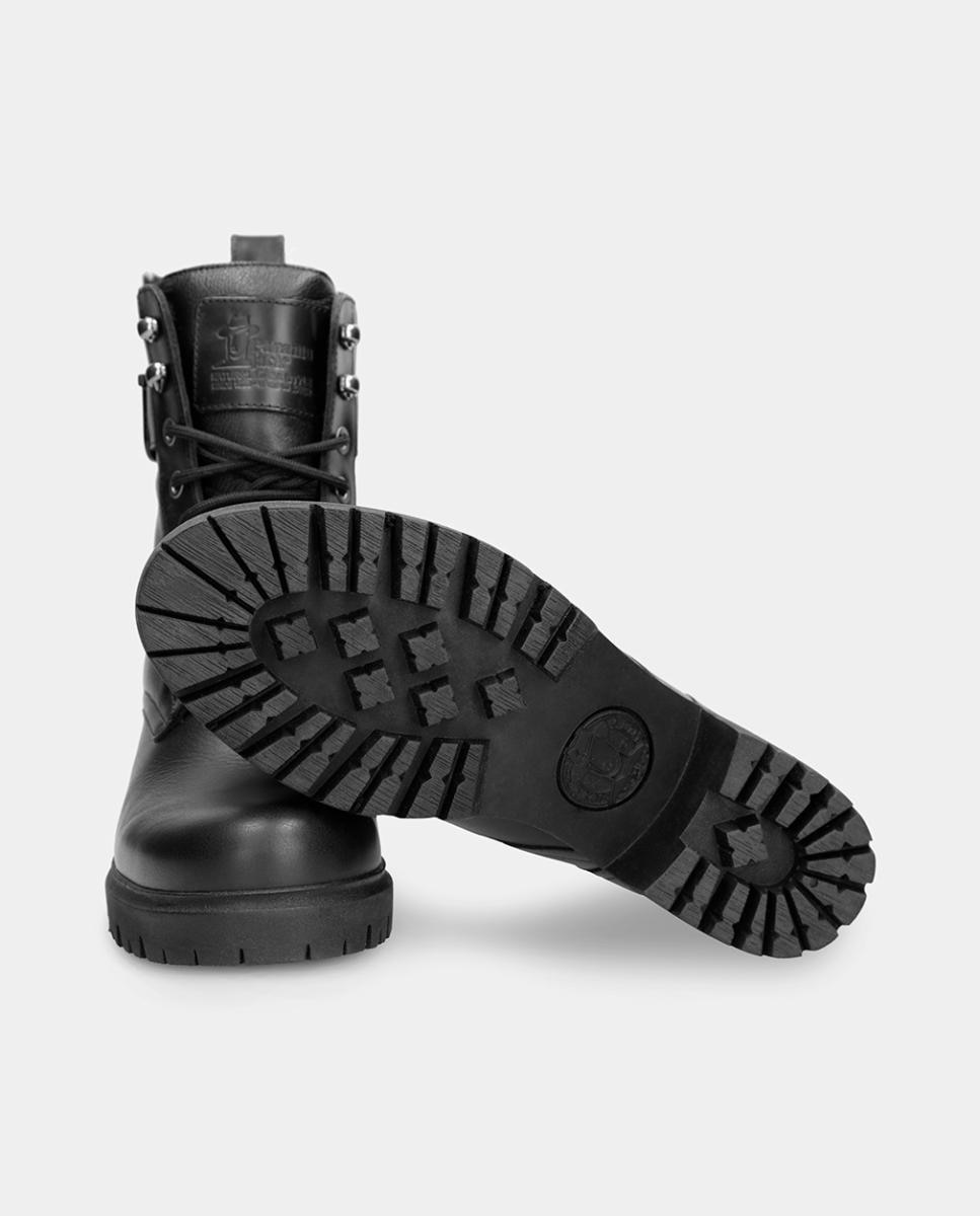 Botas em Pele e com Forro de Pelo Sintético Preto-3