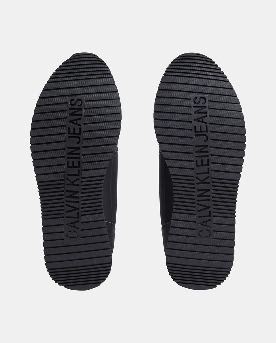 Sapatilhas Estilo Runner em Pele Preto-5