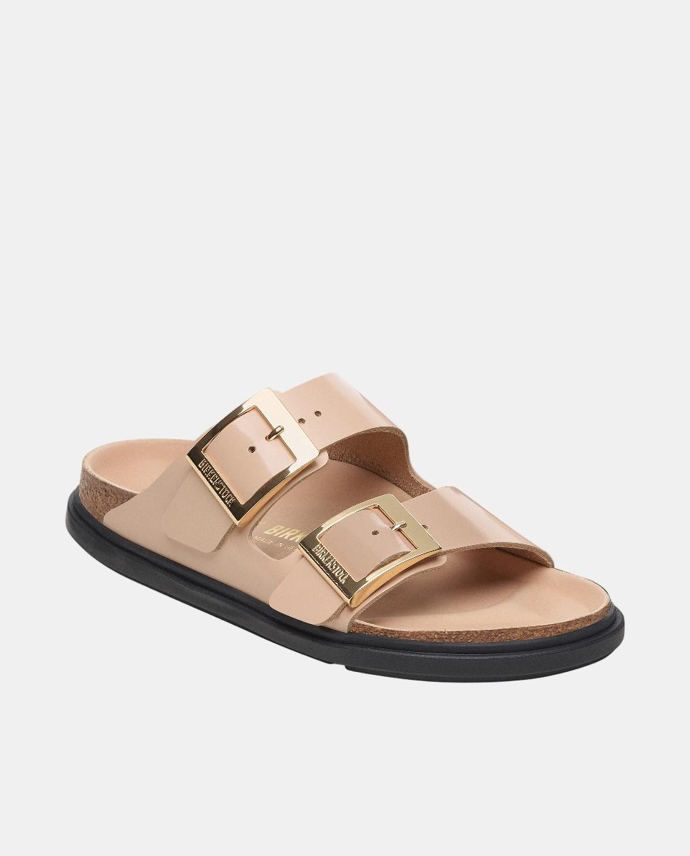 Sandálias Arizona em Couro Natural Envernizado com Fivela Quadrada Rosa Nude-2