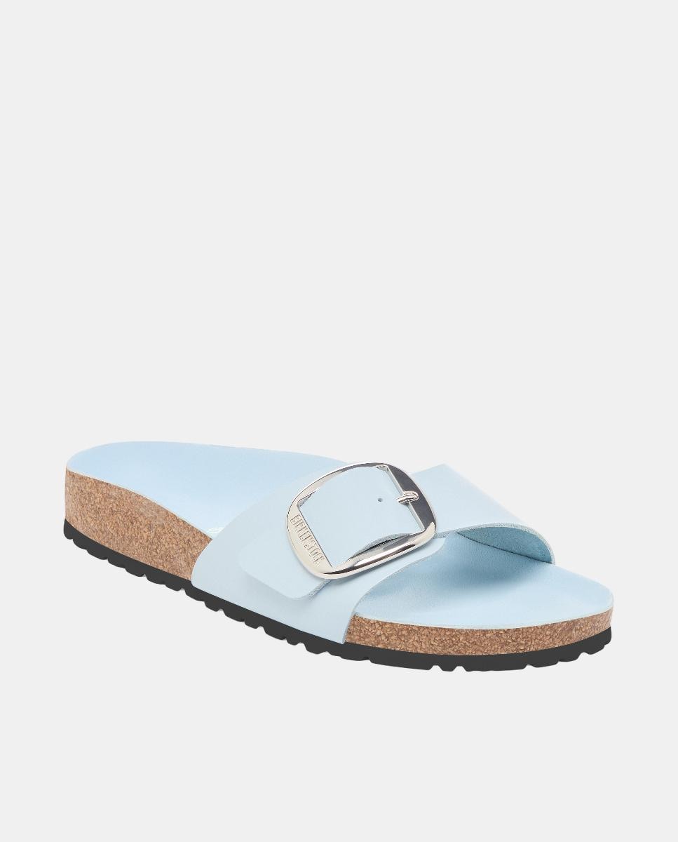 Sandálias com Fivela Grande em Couro Natural Envernizado Azul-claro-1