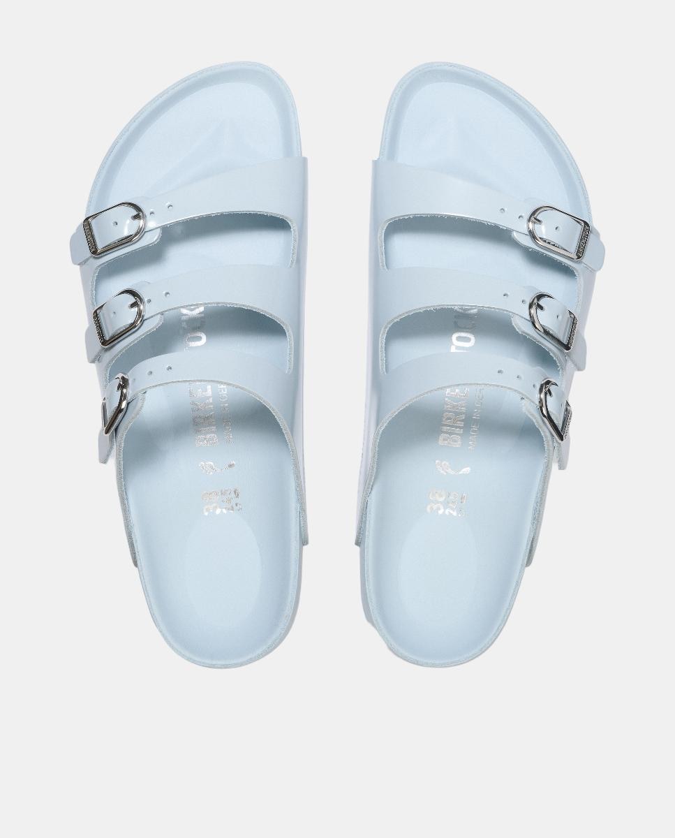 Sandálias de Três Tiras em Couro Natural Envernizado Azul-claro-3