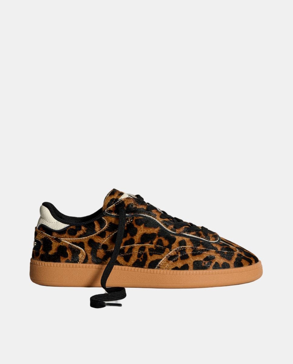 Sapatilhas Baixas em Pele com Sola de Borracha Castanho-1