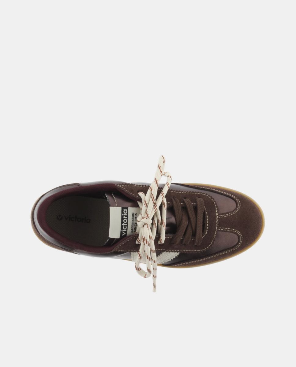 Zapatillas deportivas de mujer metalizadas con piezas de serraje al tono y suela caramelo - Victoria - Marrón oscuro Marrón oscuro-4