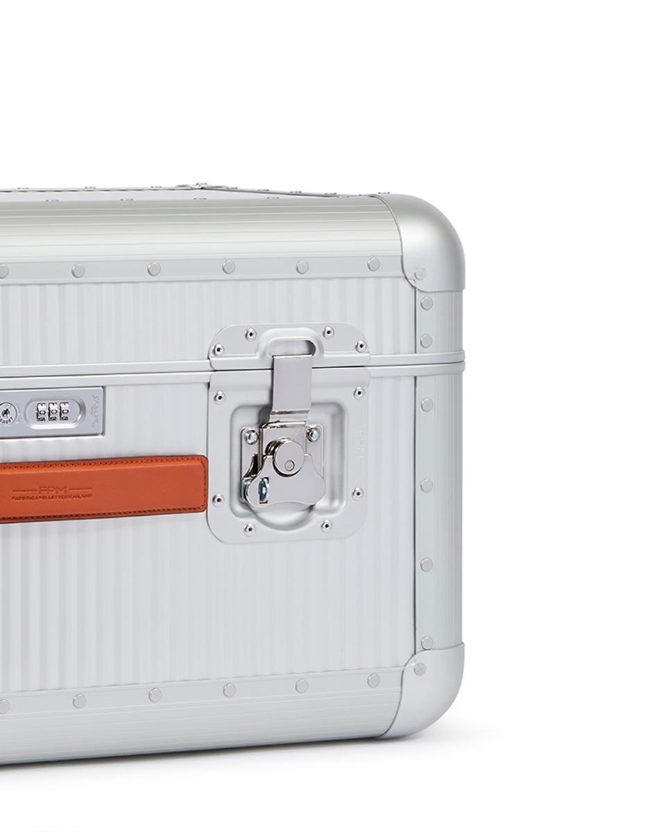 Imagen 4 de Maleta grande trunk on wheels aluminio - FPM - Plata Plata