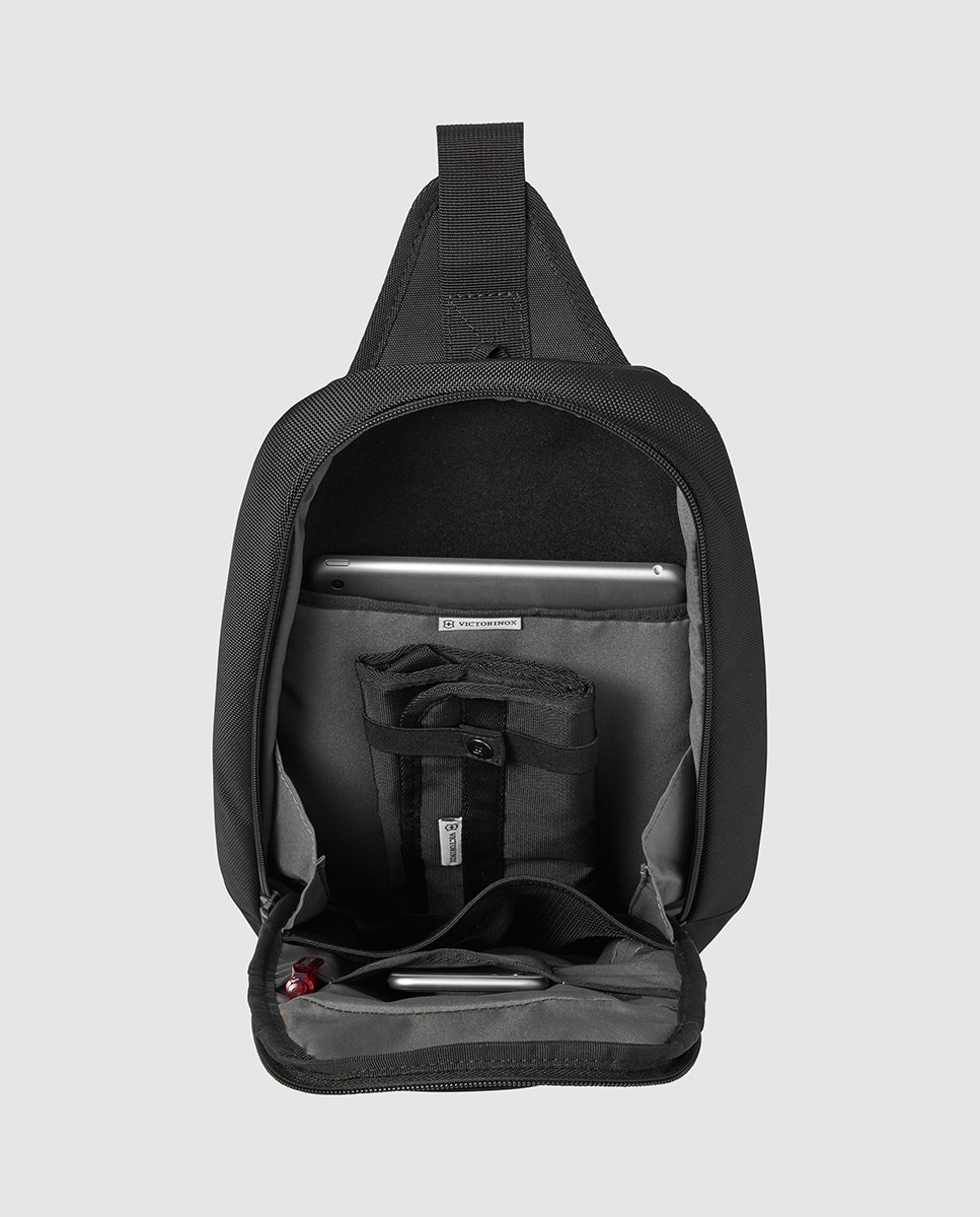Mochila Almont Professional com Capacidade para 8 L - Preto Preto-4