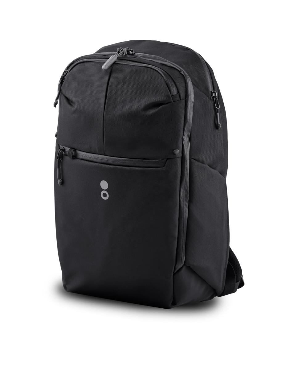 Imagen 3 de MOCHILLA DAYTRIPPER 22L PET RECICLADO - ECHOLAC - Negro Negro
