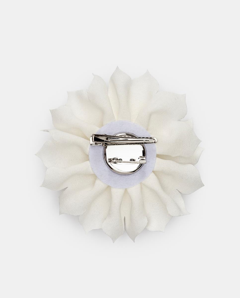 Pregadeira Bico de Pato com Flor Grande com Pontas em Tecido Texturado Branco-2