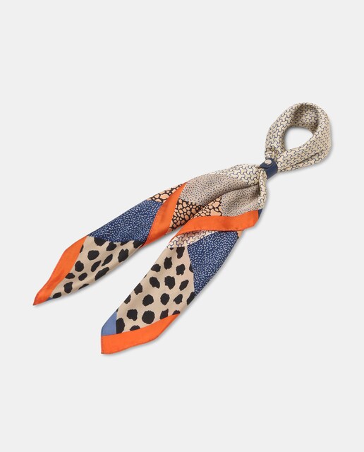 Imagem 0 de Lenço com Estampados