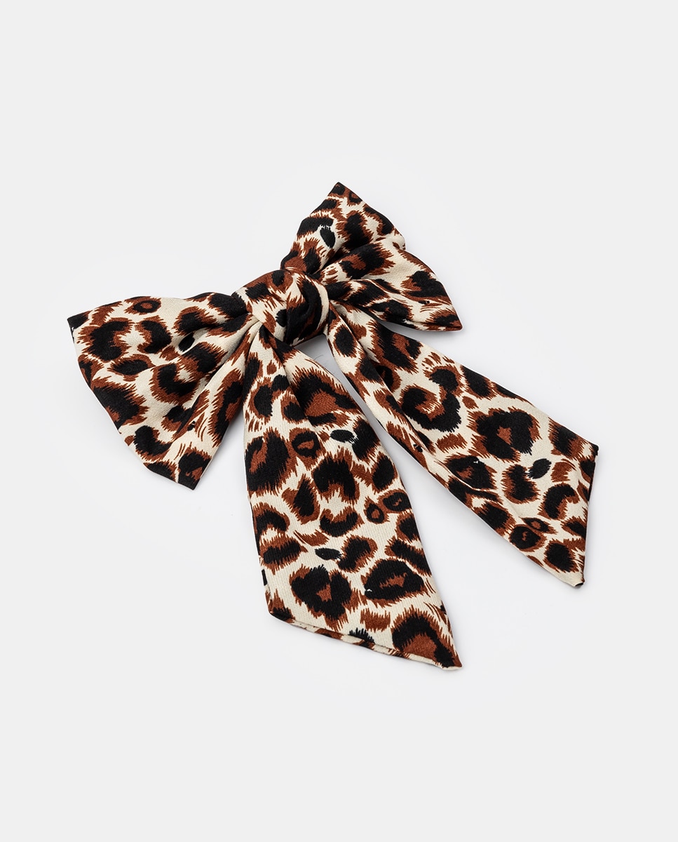 Imagen 0 de Lazada muy grande picos animal print con pasador Marrón