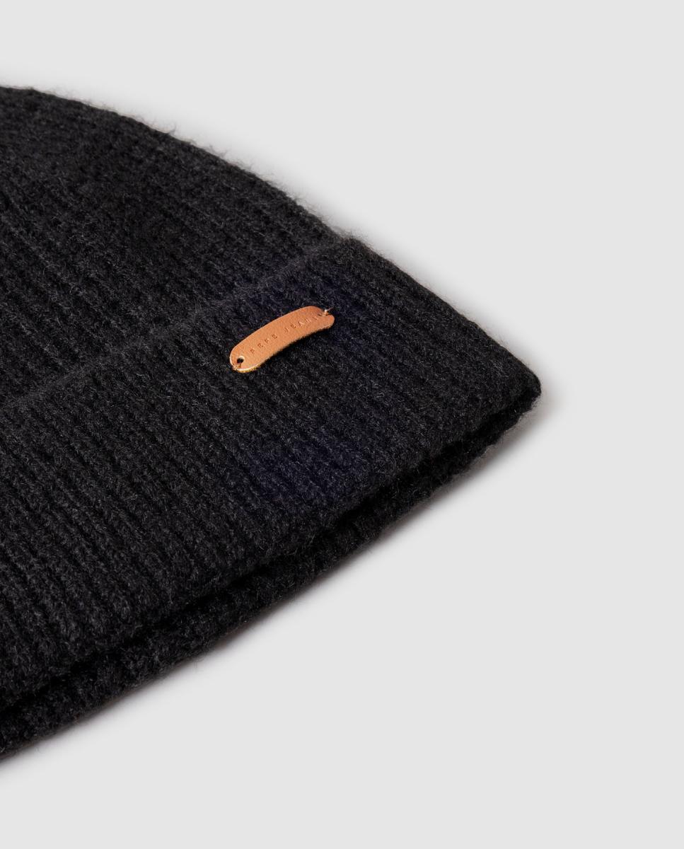 Gorro de Malha com Dobra Preto-3