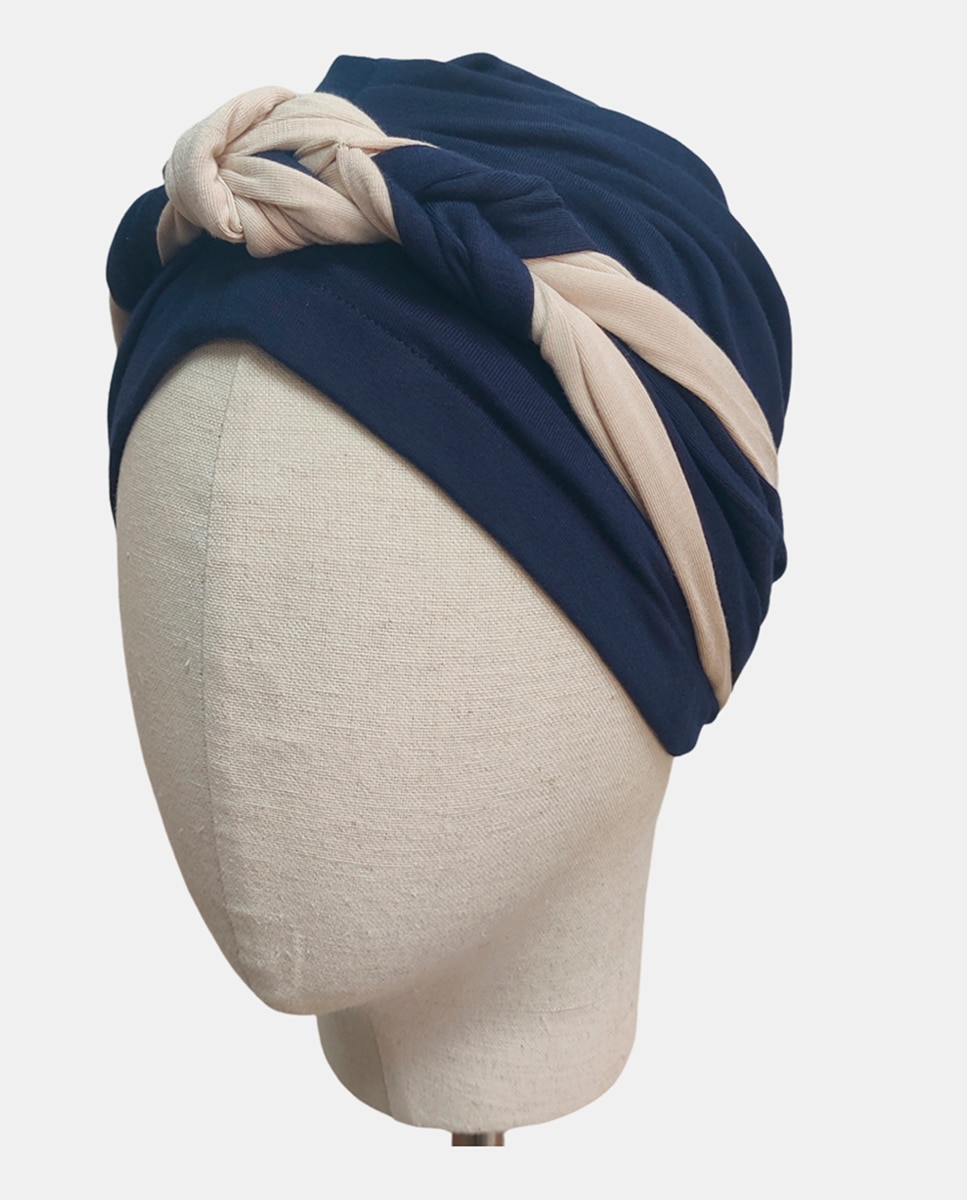 Turbante com Trança à Frente e Padrão Espinha de Peixe - Caqui/Cru Azul-marinho-1