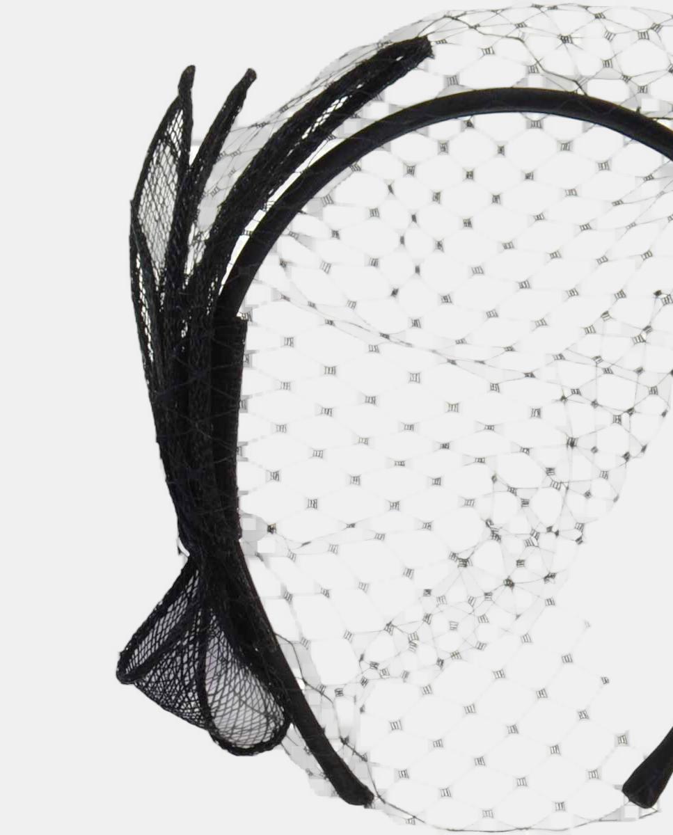 Toucado com Folhas de Palmeira de Sinamay e Véu Preto-1