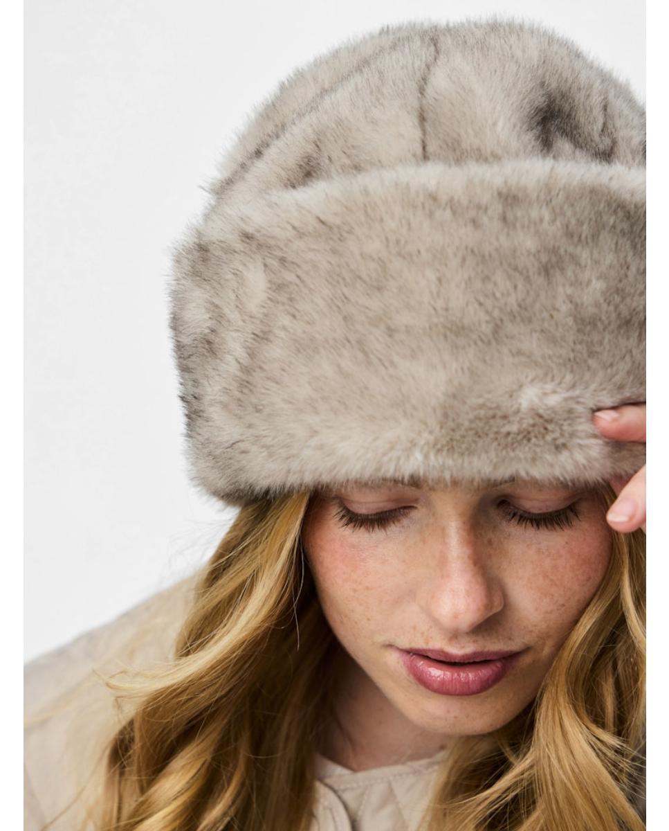 Gorro de Pelo Bege-3