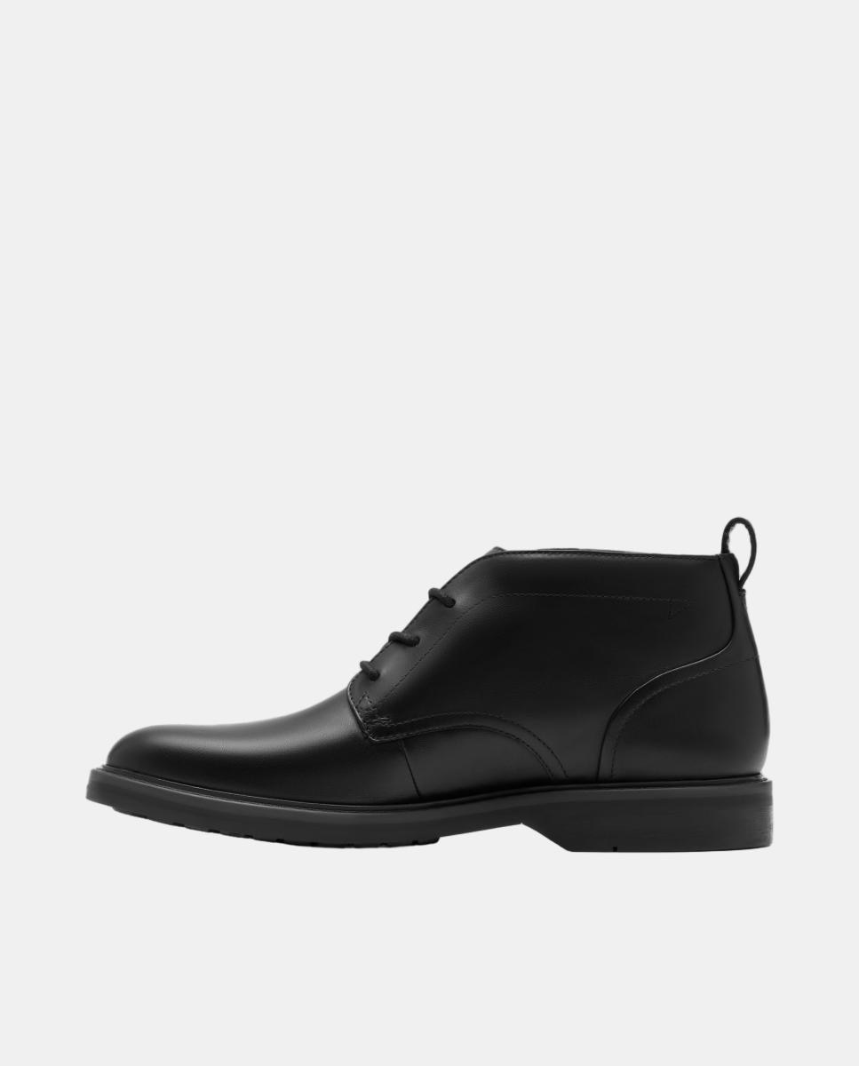 Botins em Pele com Fecho de Atacadores e Sola de Borracha Termoplástica Preto-2