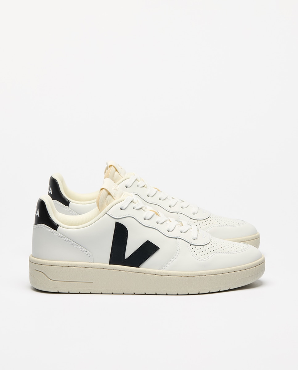 Veja - Zapatilla de hombre, modelo V-10, de cuero, con cordones.