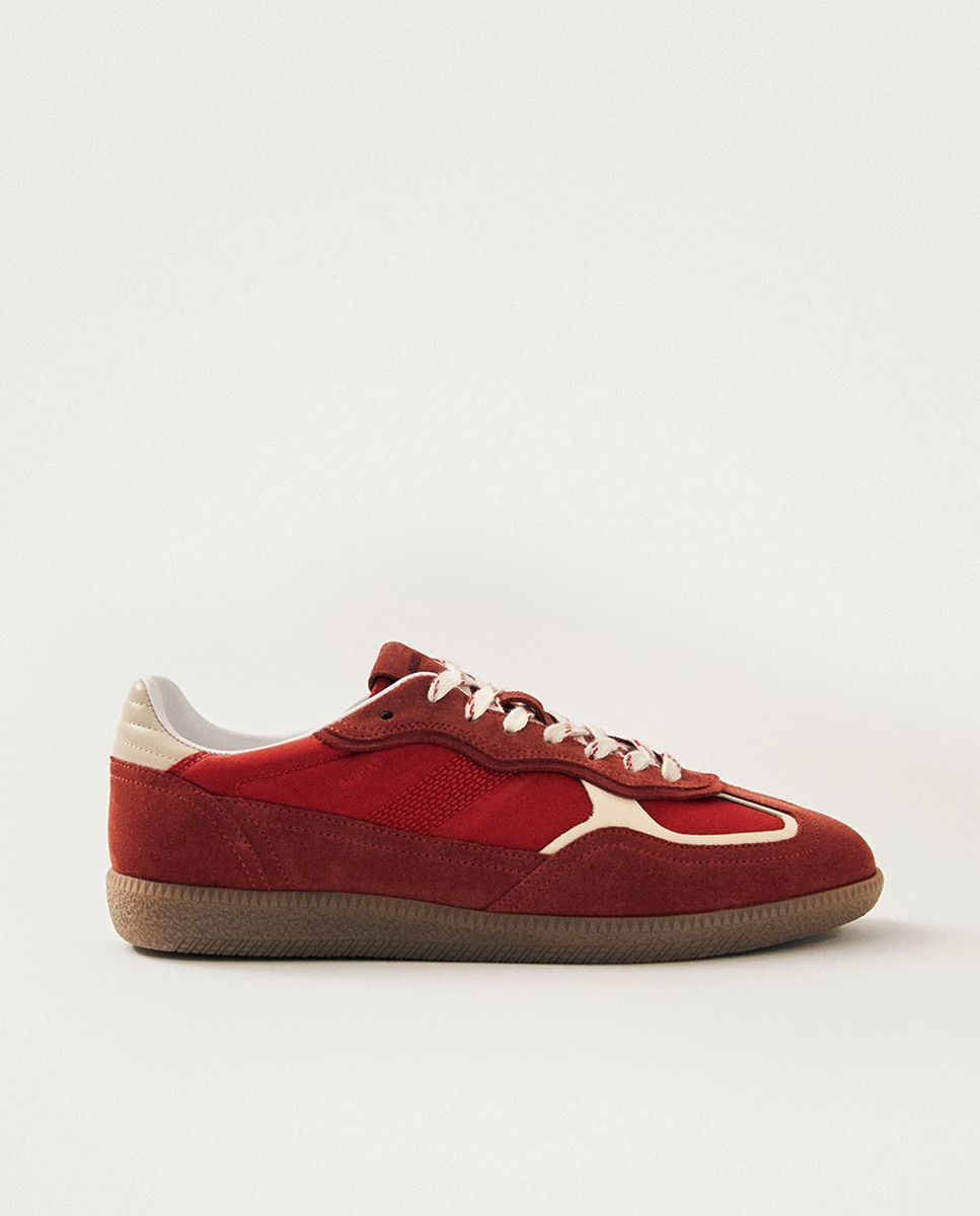 Imagen 0 de Zapatillas de ante Rojo