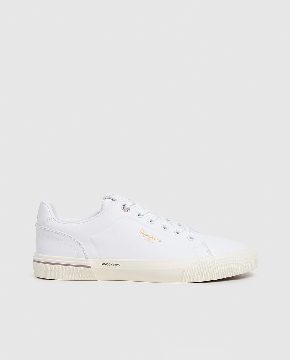 Imagem 0 de Sapatilhas de Corte Baixo com Sola Vulcanizada e Parte Superior Monocromática Clássica.