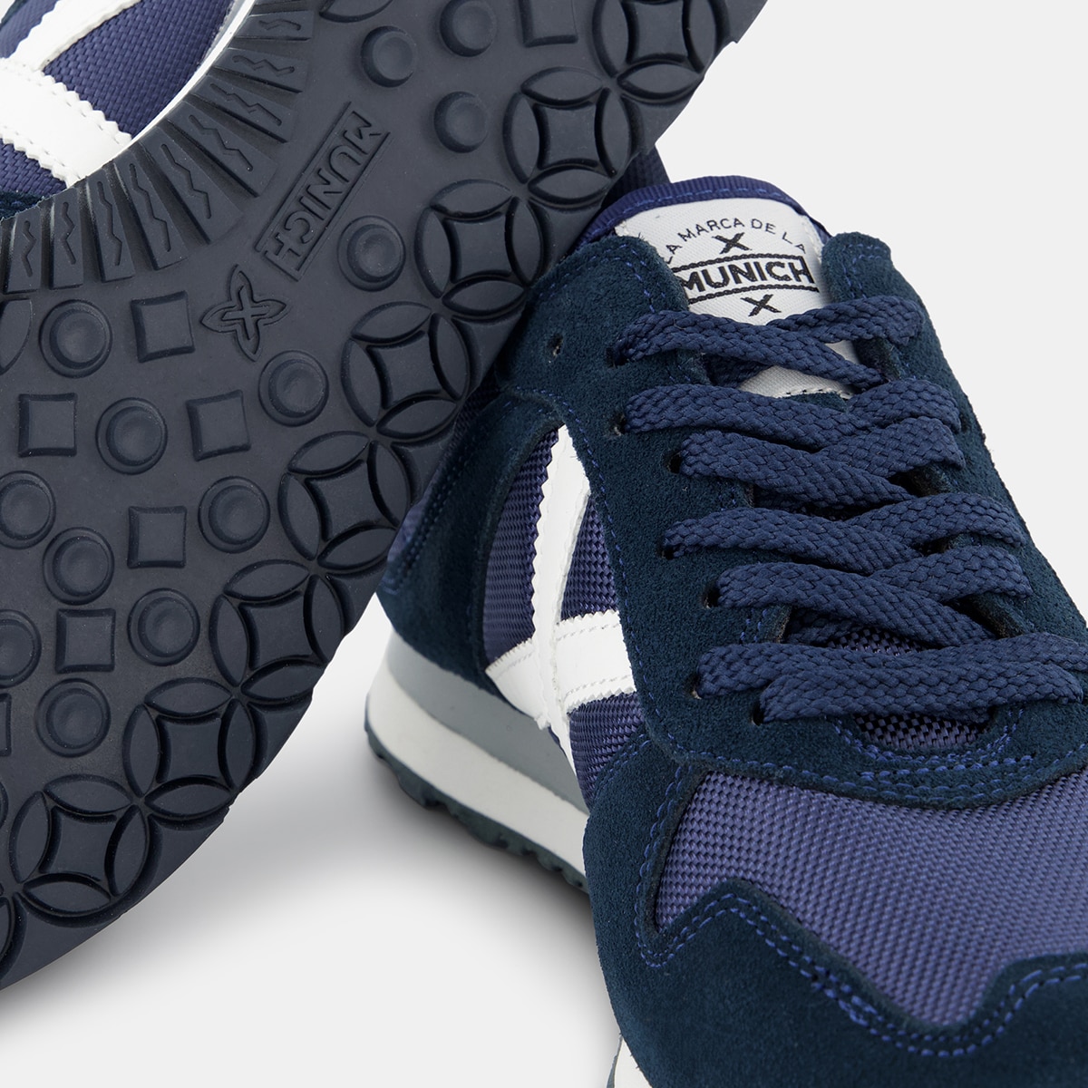Sapatilhas Baixas de Running com Logótipo Lateral e Detalhes em Contraste - Azul-Marinho Azul-marinho-5