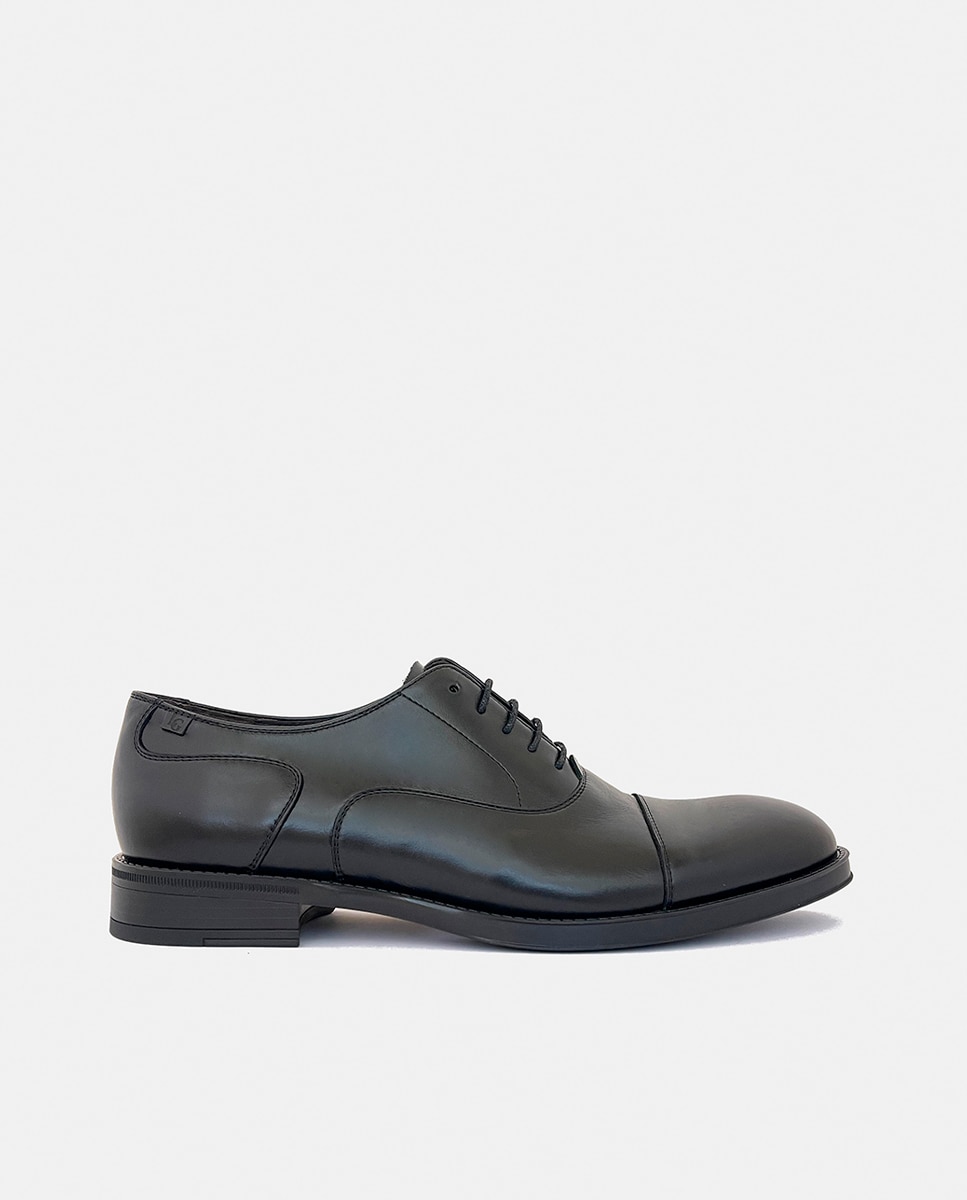 Imagem 0 de Sapatos de Atacadores em Pele