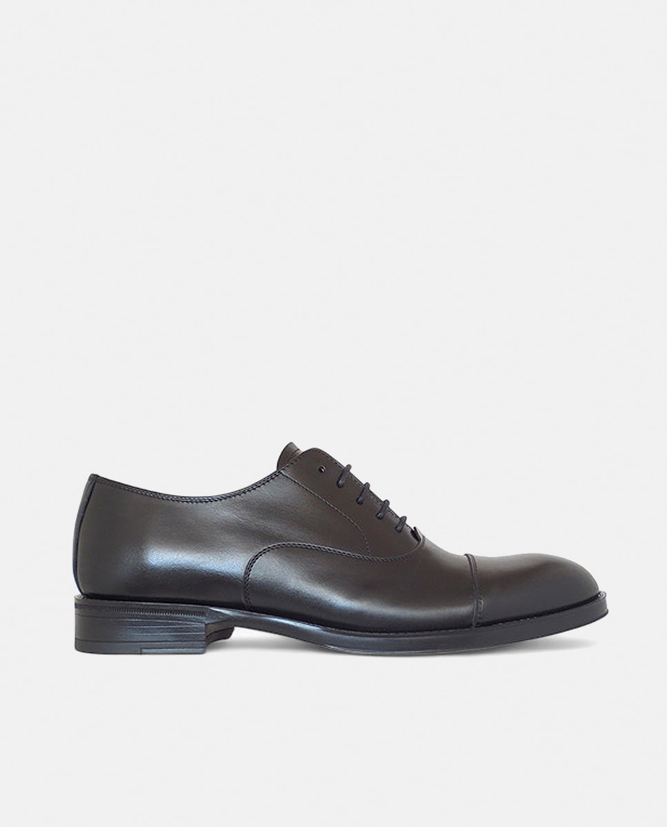 Imagem 0 de Sapatos Ingleses com Biqueira em Pele