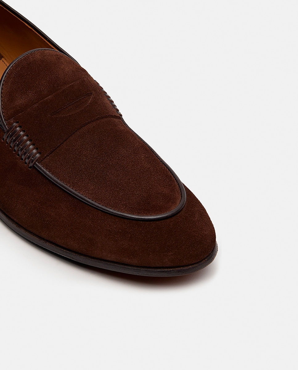 Mocassins com Bordão, Adorno de Borlas e em Camurça Castanho-escuro-4