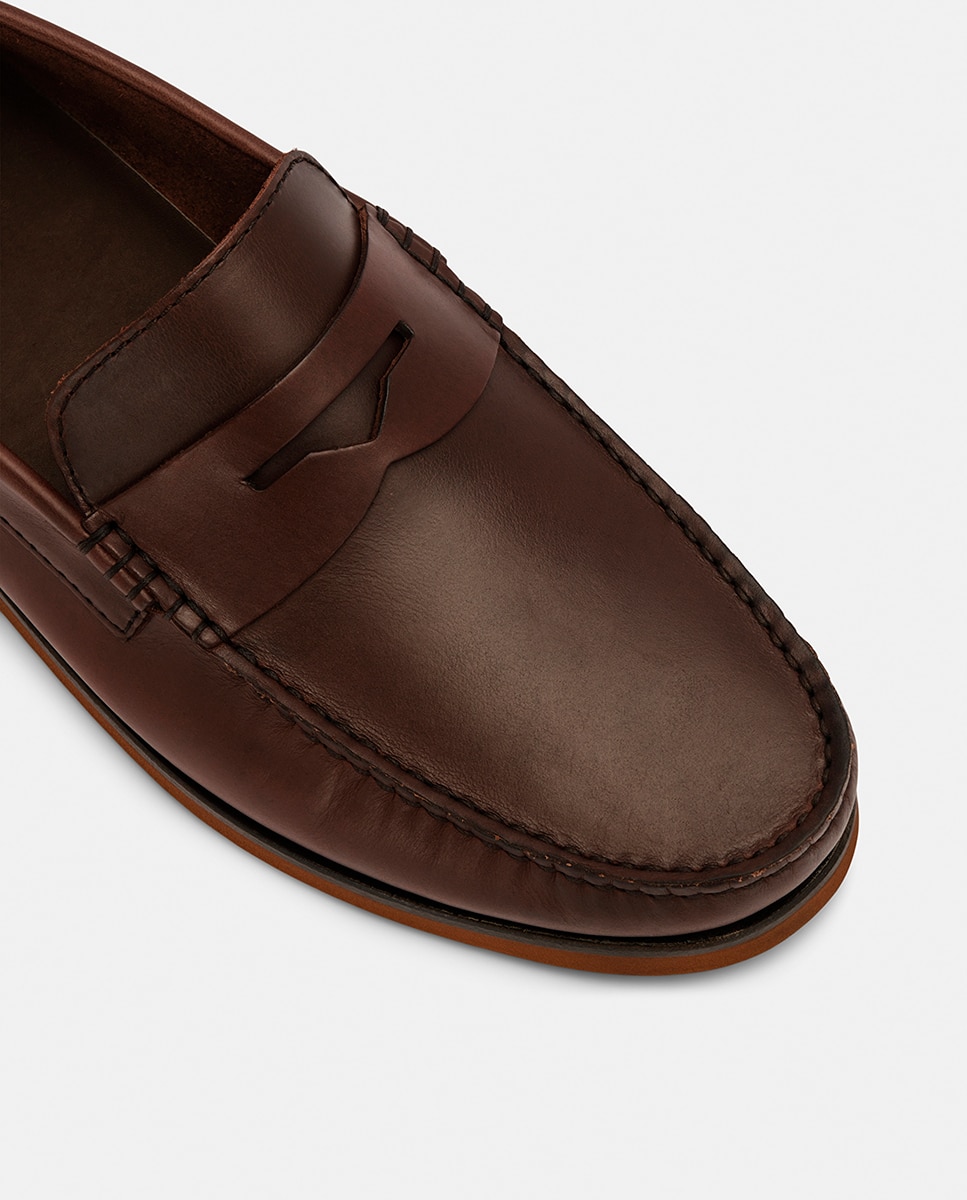 Mocassins com Bordão, Adorno de Travessão e em Pele Castanho-9