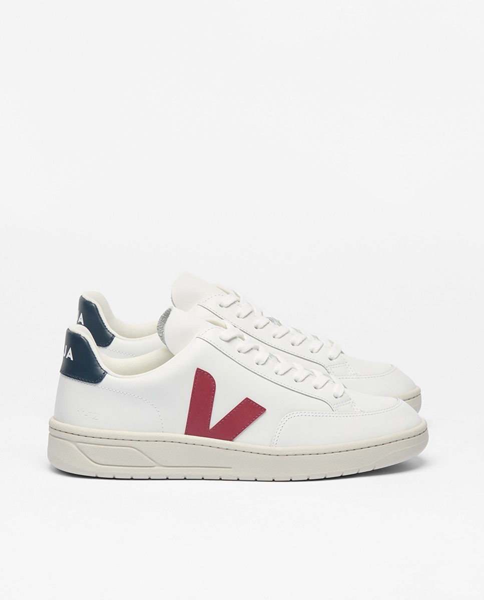 Veja - Zapatillas V-12 de hombre tipo casco bajas en piel.