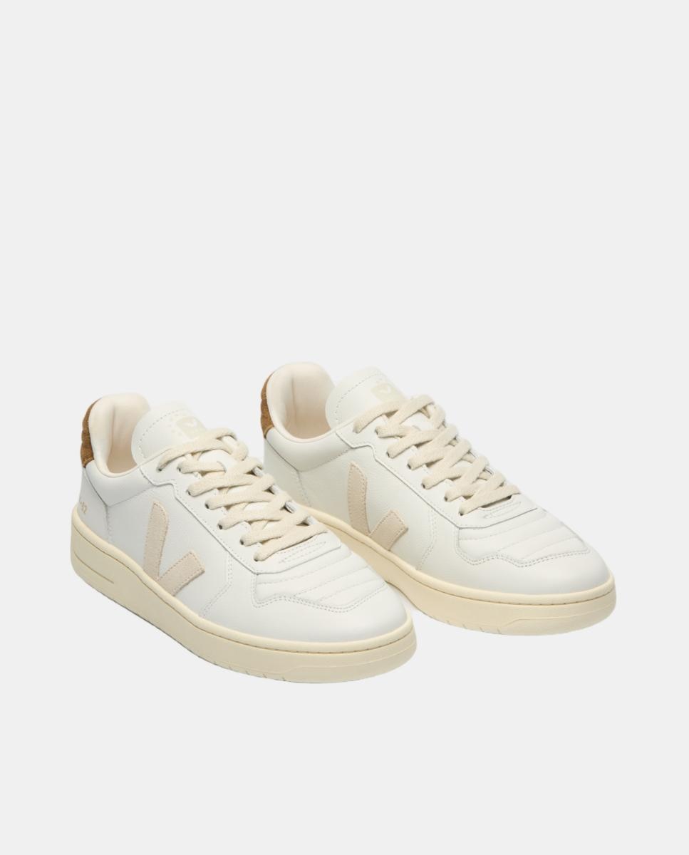 Sapatilhas Modelo V-82 de Couro com Atacadores Castanho-3