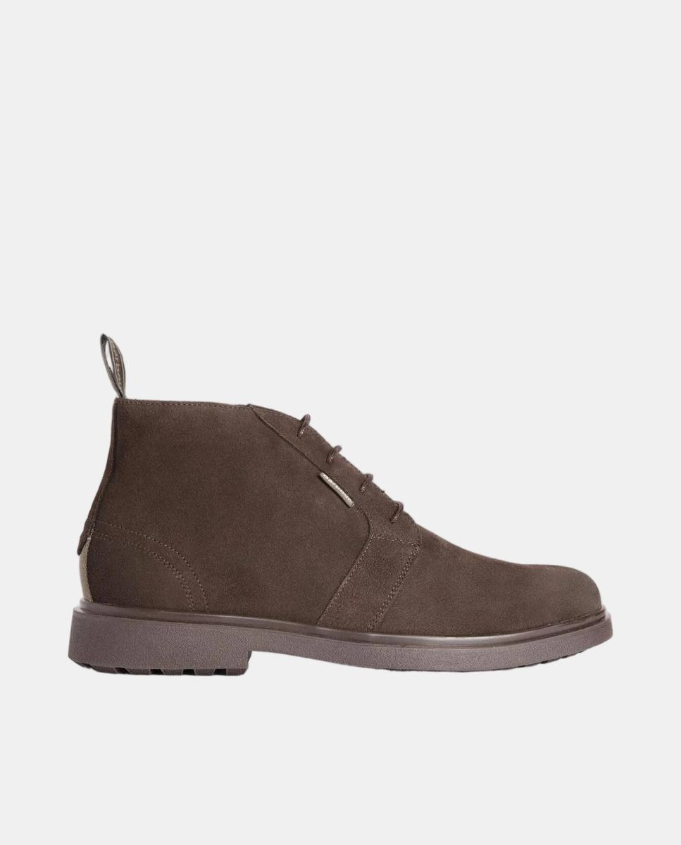 Imagen 0 de Bota de hombre tipo chukka encerada de cuero Marrón oscuro