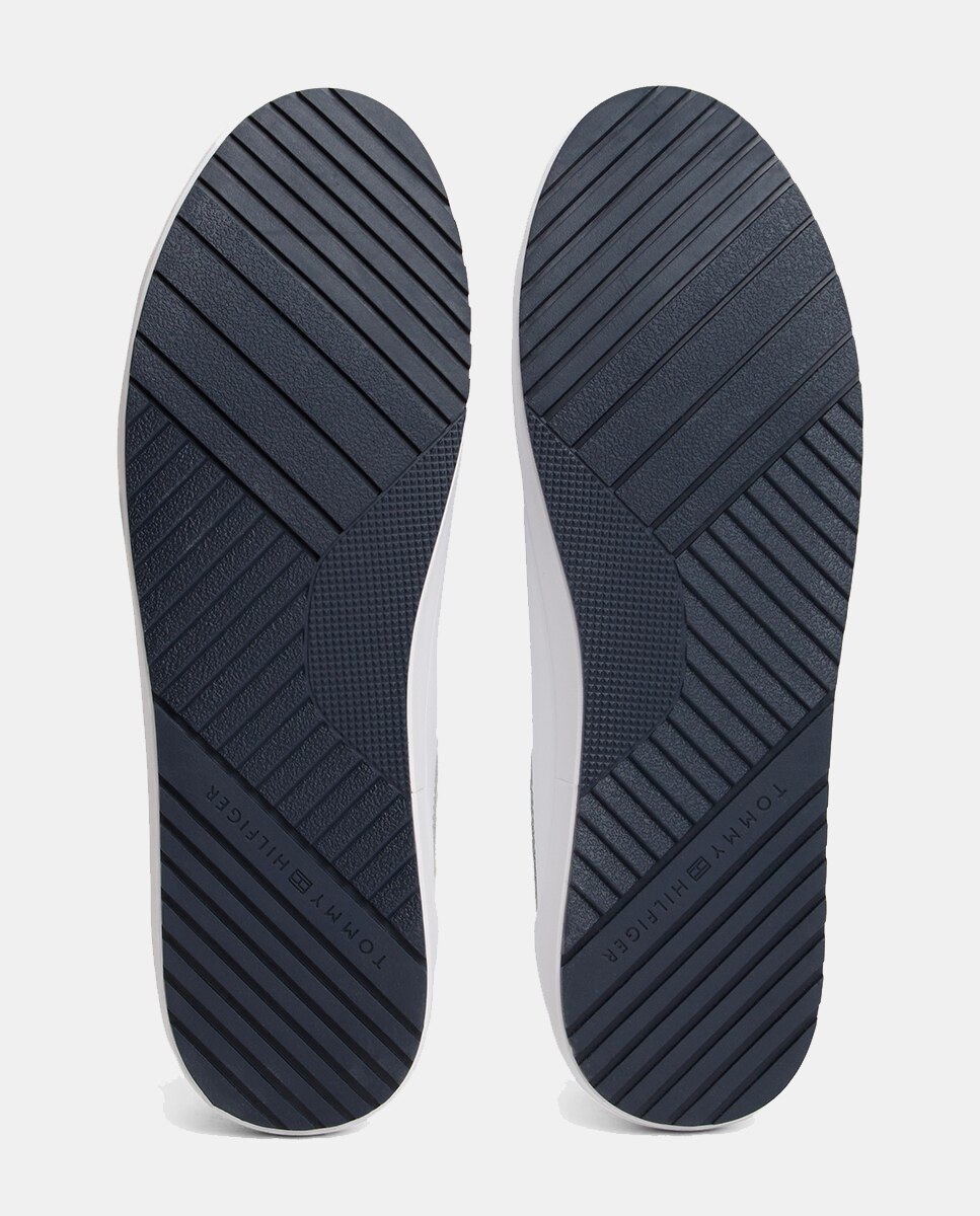 Sapatilhas em Pele com Sola Dentada Branco-5