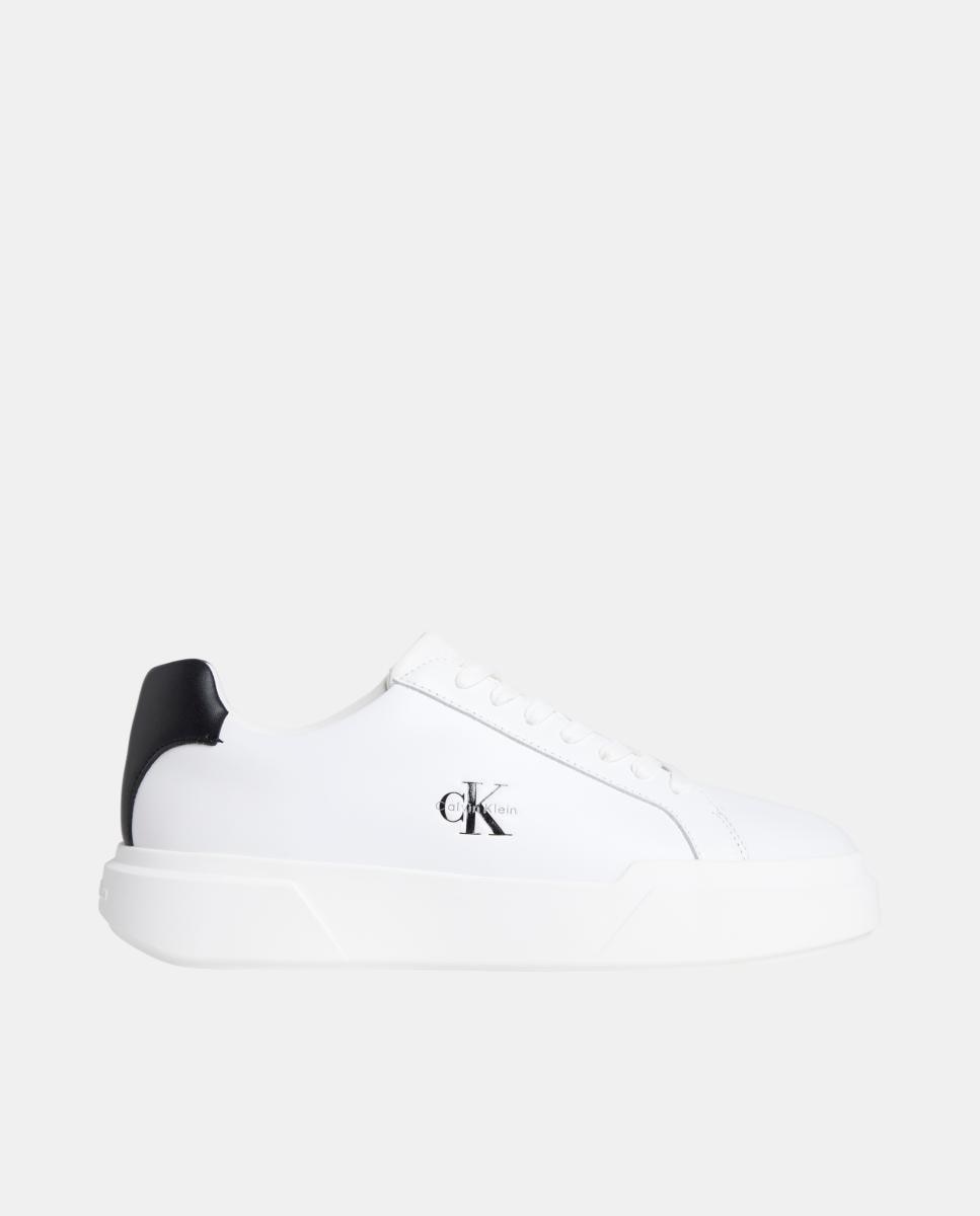 Sapatilhas em Pele Branco-1