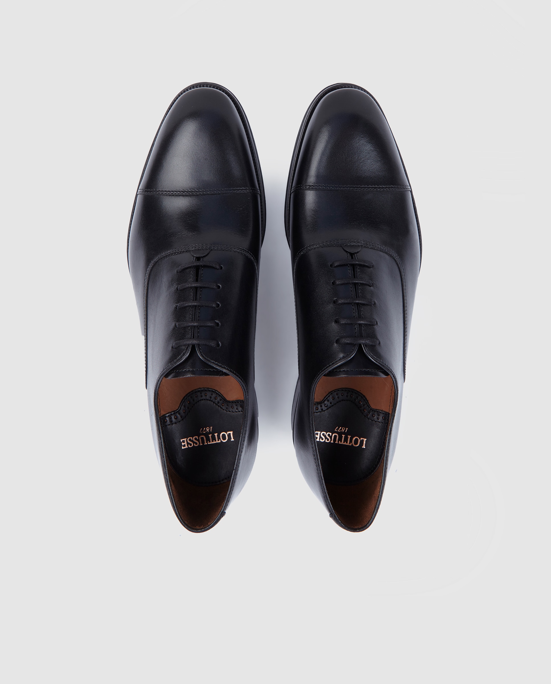 Sapatos de cordões de homem Lottusse de pele pretos Preto-4
