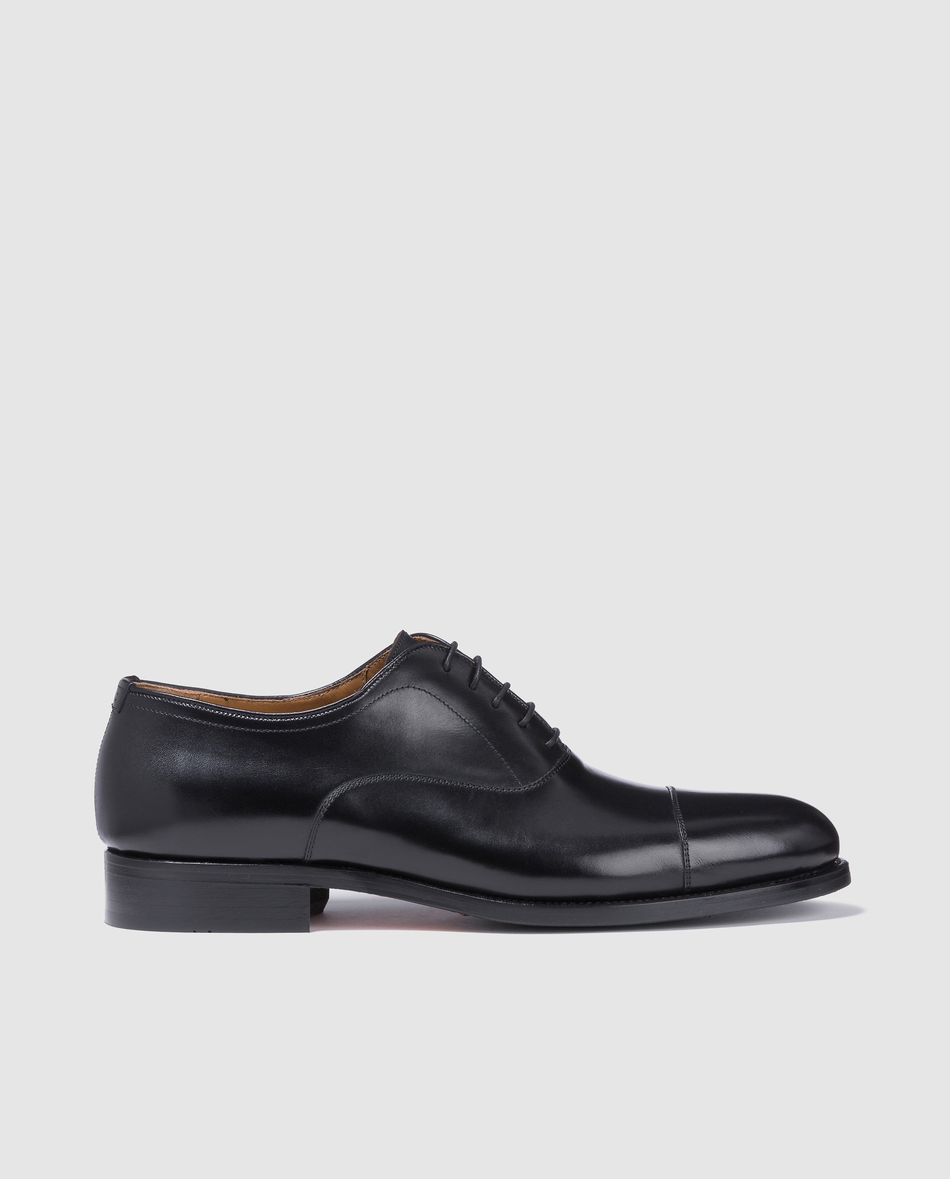 Imagem 0 de Sapatos de atacadores de homem Magnanni pretos em pele