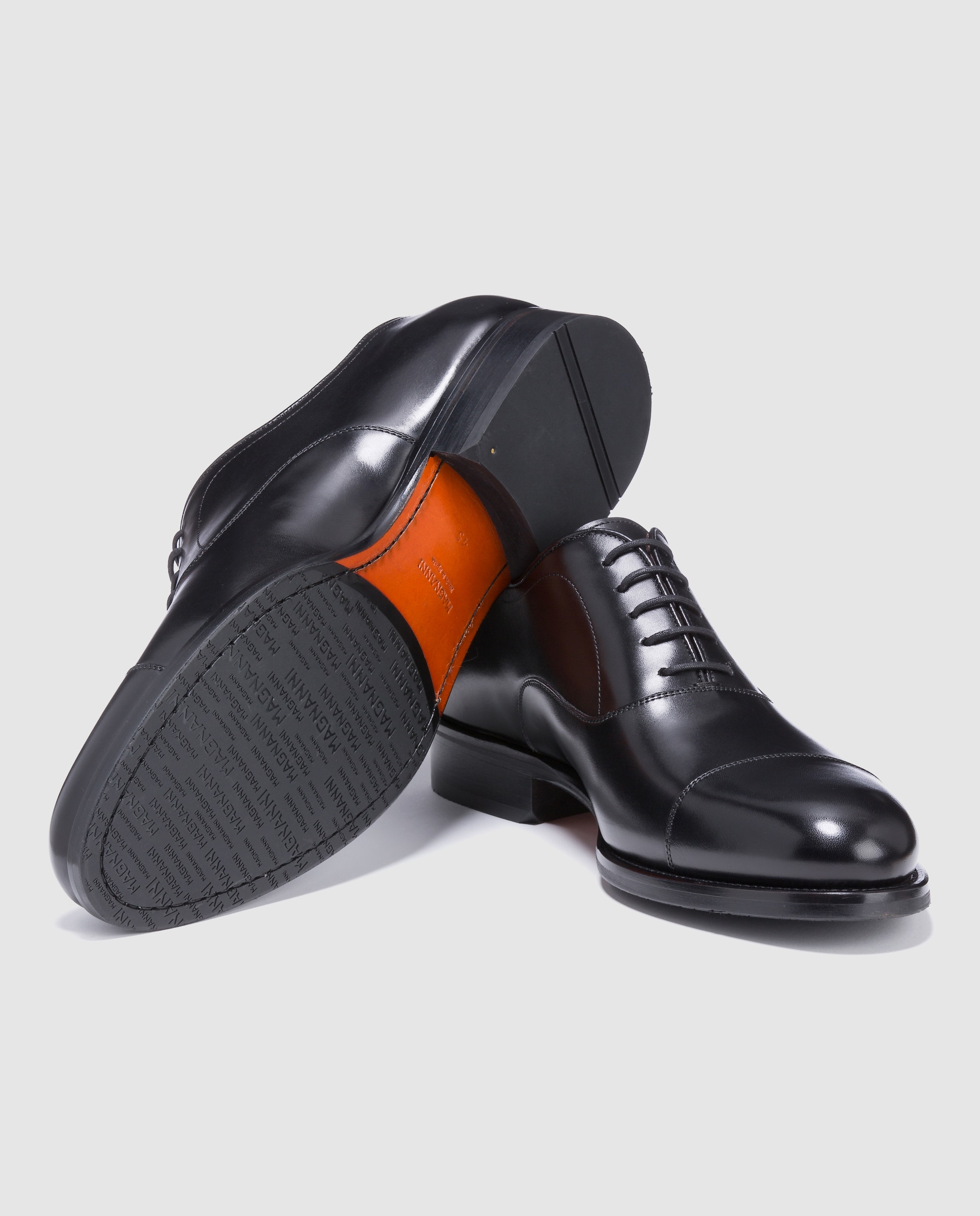 Sapatos de atacadores de homem Magnanni pretos em pele Preto-2