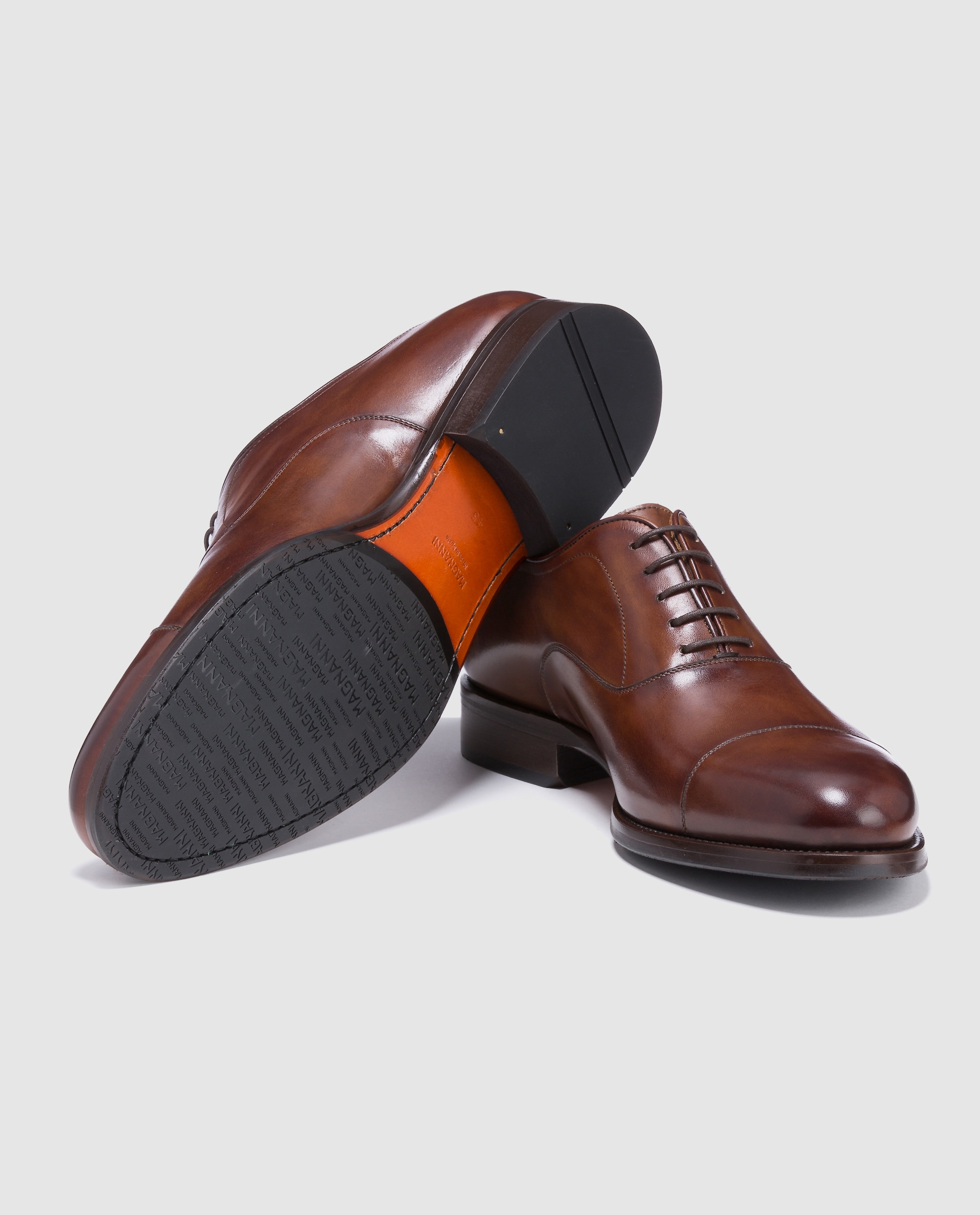 Sapatos de atacadores de homem Magnanni castanho-claro em pele Castanho-claro-2