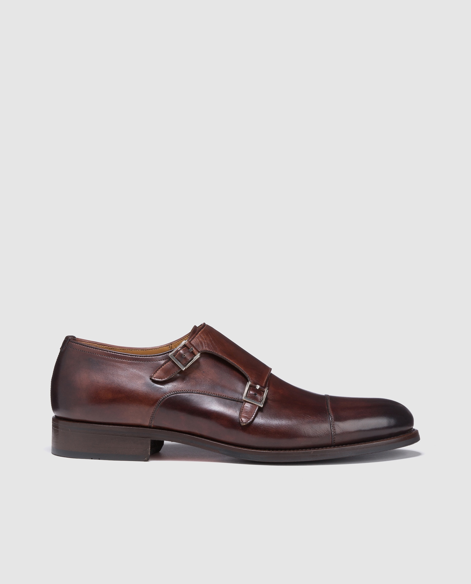 Imagem 0 de Sapatos em pele castanhos com fivela dupla