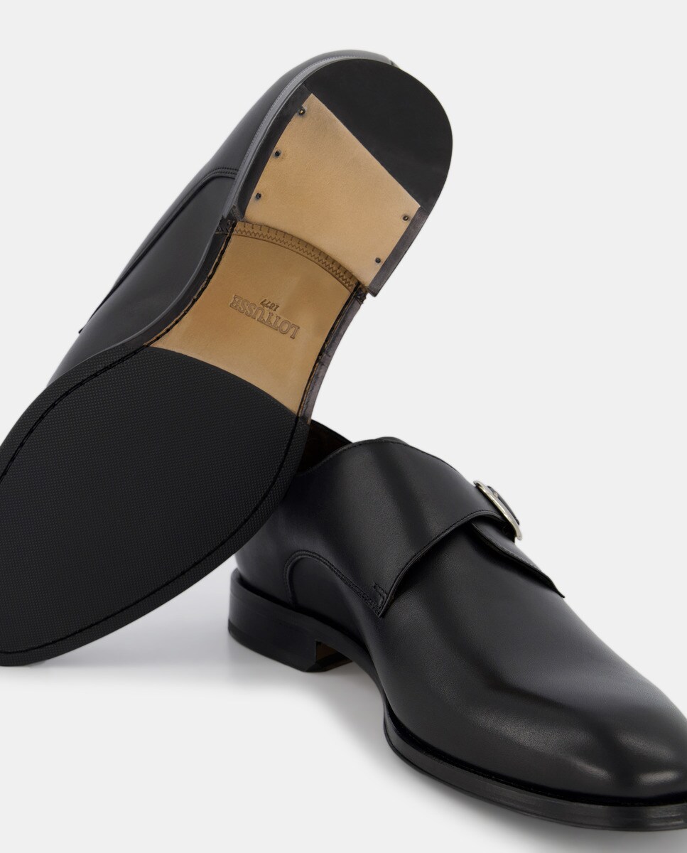 Sapatos em Pele Lenox com Fivela Preto-5
