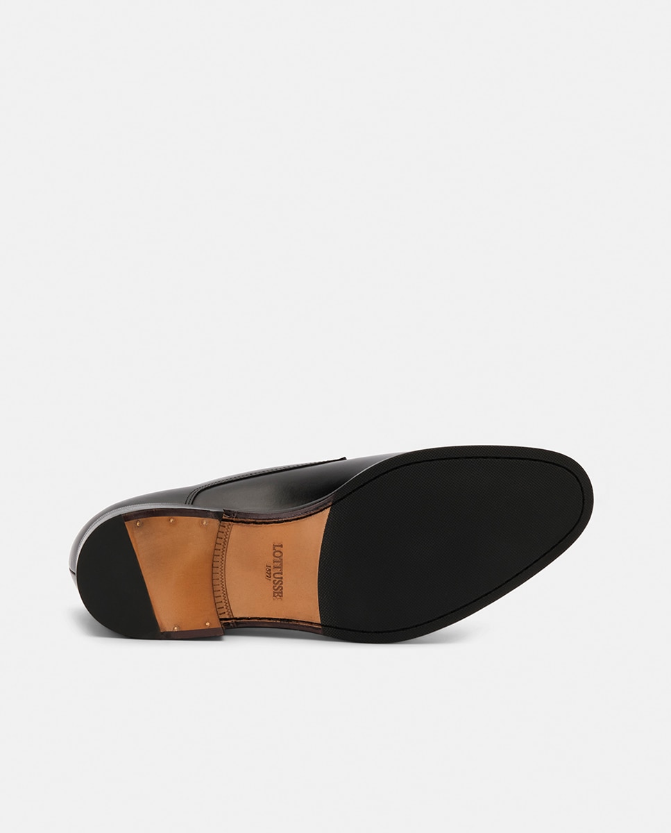 Sapatos em Pele Lenox com Fivela Preto-10