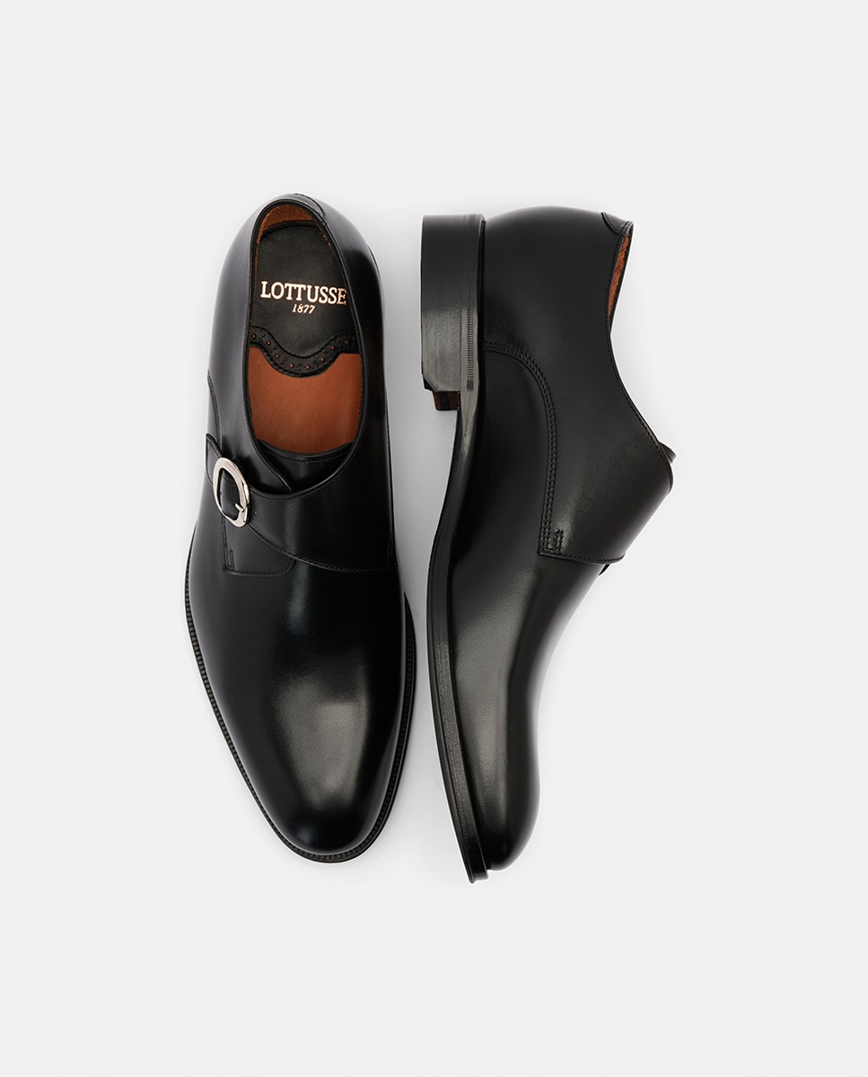 Sapatos em Pele Lenox com Fivela Preto-11