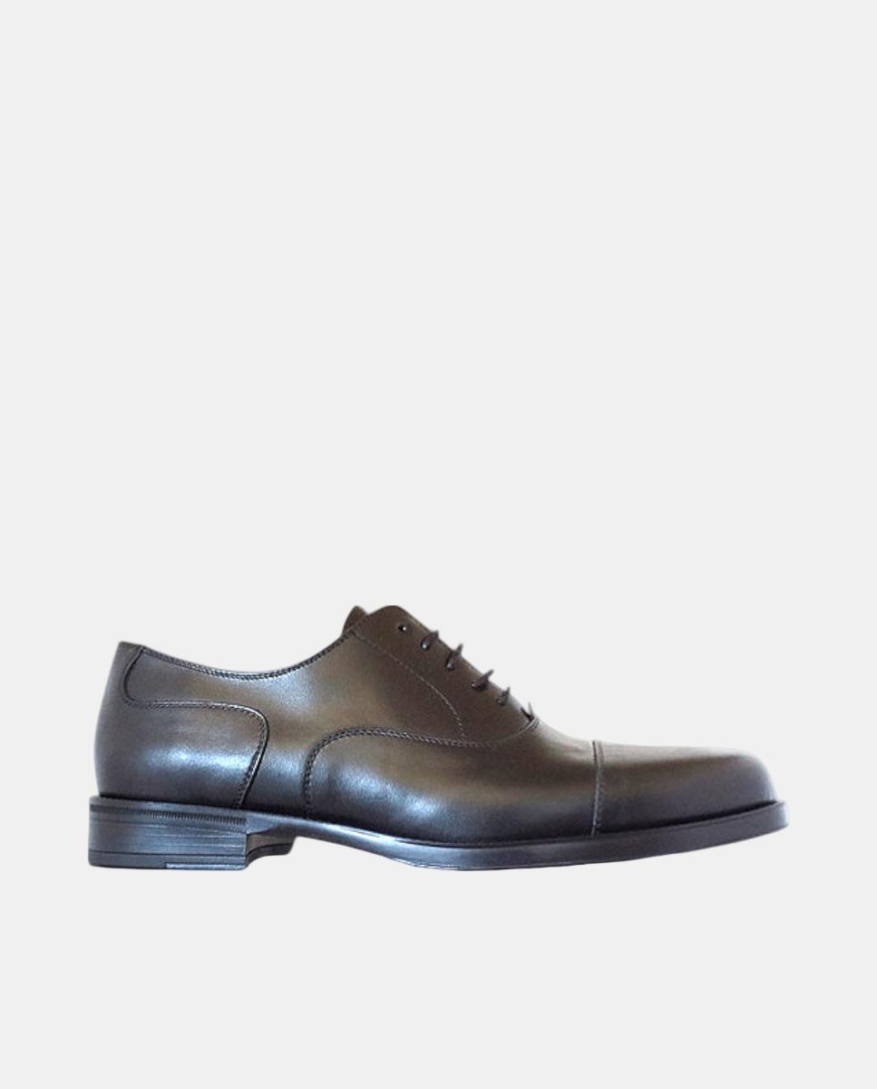 Imagem 0 de Sapatos Ingleses com Biqueira em Pele