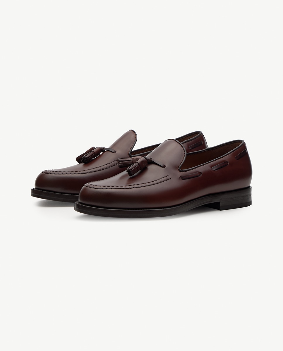 Mocassins com Borlas em Pele Class Castanho-2