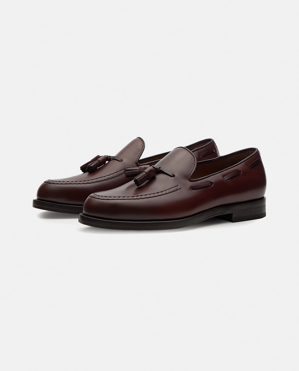 Mocassins com Borlas em Pele Class Castanho-8