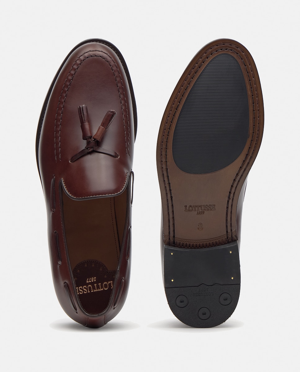Mocassins com Borlas em Pele Class Castanho-13