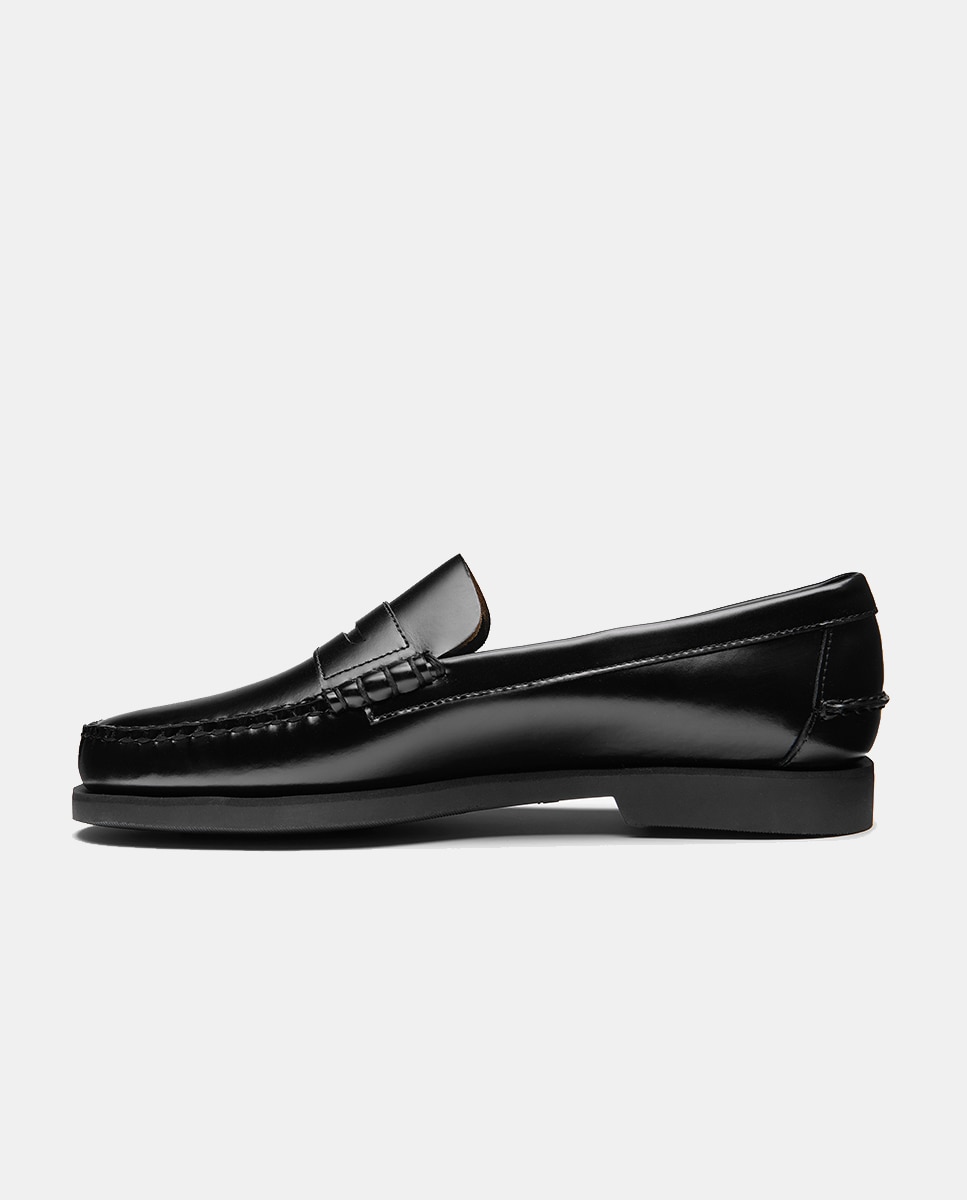Mocassins em Pele com Sola de Borracha Preto-5